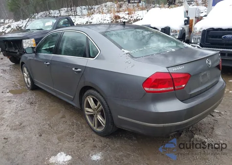 2013 Volkswagen Passat 2.0L Tdi Sel Premium z USA, uszkodzony, nr VIN 1VWCN7A30DC119684